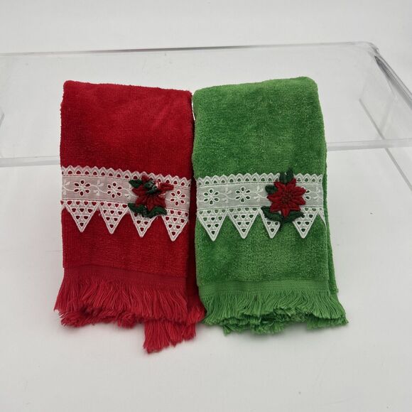 2 Vintage Stevens Utica Fingertip Towels Poinsettia’s Green And Red With Lace - Picture 2 of 11